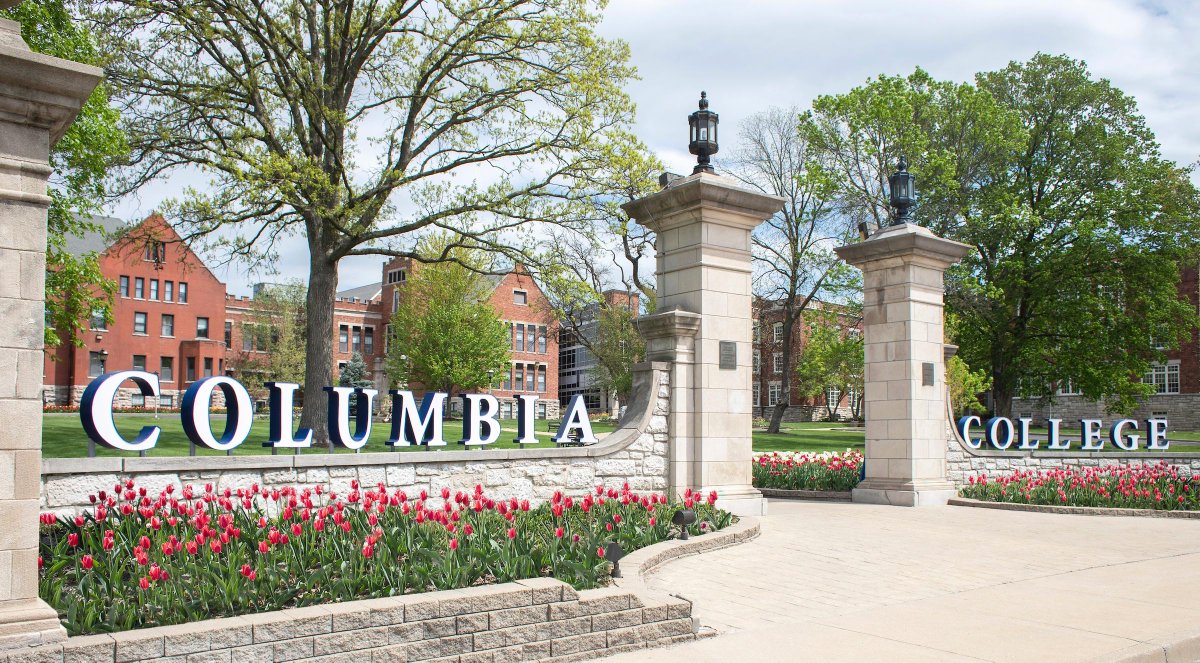 lindsey_jbeck's tweet image. Excited to announce I have been named Graduate Assistant Coach of XC/TF at Columbia College in MO! I'll earn my Master's in Teaching while getting multiple years of coaching experience so I can teach &amp;amp; coach at the HS level post-grad. Can't wait to get started, go Cougars! 🐾