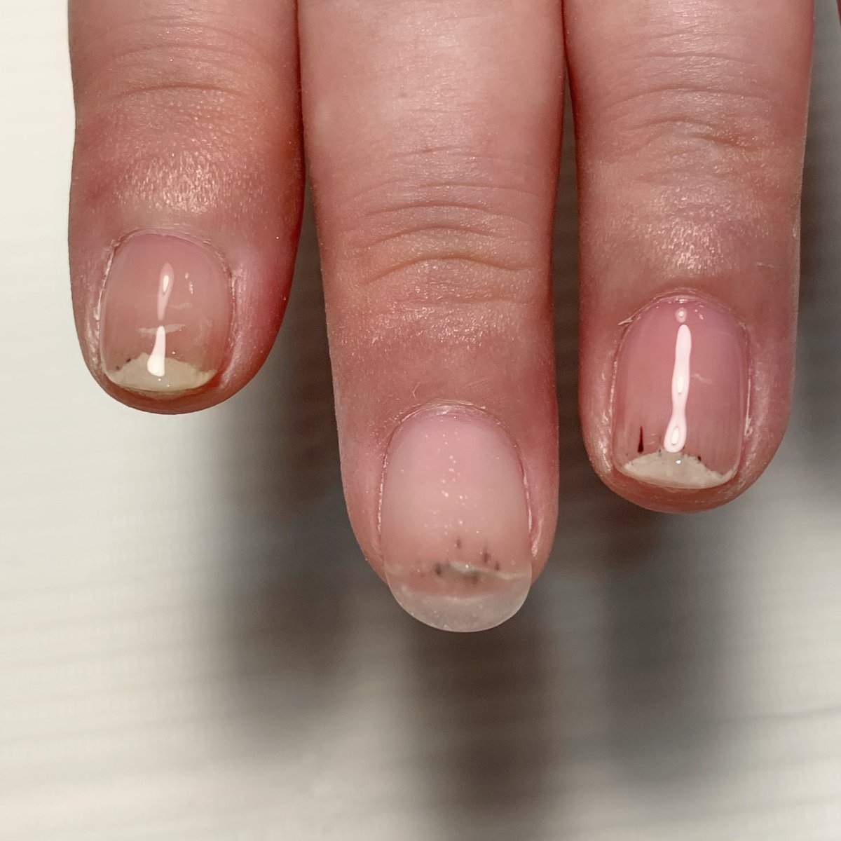 ﾈｲﾙｻﾛﾝｱｳﾛﾗのﾁﾛﾙ 甘皮周りをケアして 今回の状態に合わせた補強をしたいと思います