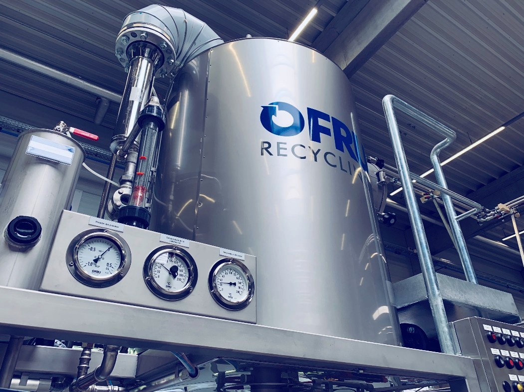 OFRU_Recycling's tweet photo. Recuperación de disolventes ASC-500 50 kW
#recuperación #disolvente #organicos #pintura #diluyentes #fibrasintetica #industriacosmetica #resinas #pigmentos #industrialpaint #industrialcoatings #marinecoatings #paint #color #recycling #ofru #flexographic #flexographicprinting https://t.co/FDt18LxaEu