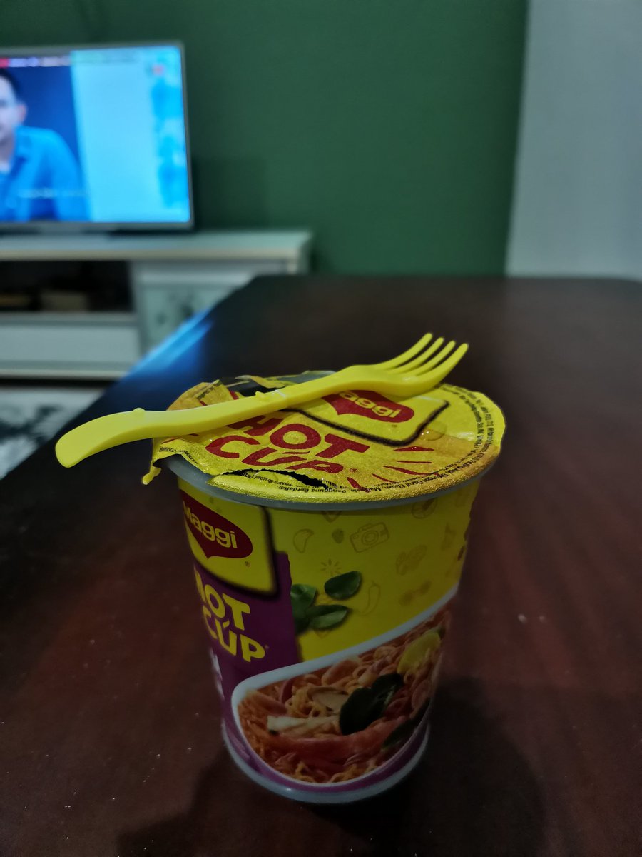 fauziani7's tweet photo. Sambil layan #7harimencintaiku2 https://t.co/82gvFfFkA9