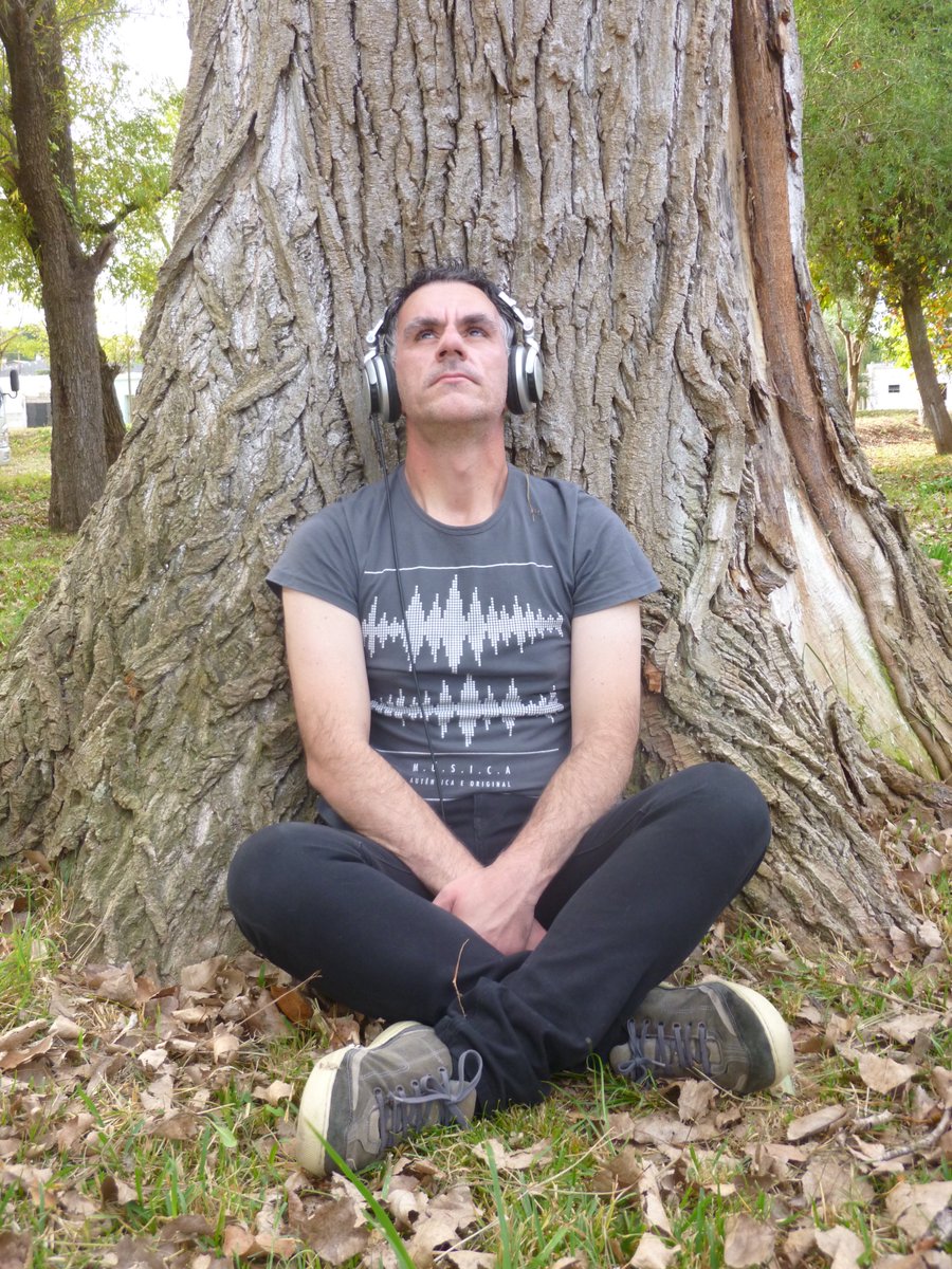 djgeerramirez's tweet photo. We dream to have hope. Stop dreaming, well, that's like saying you can't change destiny.
.
.
#music #deep #progressive #touramerica #techno #dj #uruguay #show #brasil #Ibiza #picture #switzerland #djpic #argentina #turkey #germany #europa #Gracias #Thanks #Obrigado #namaste 🙏 https://t.co/bhj7F0qwpr