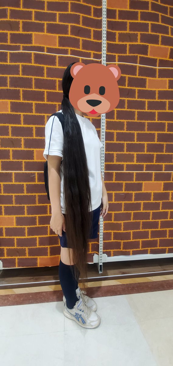 だみあん なんかドンキホーテに行ったらラメの試すものがあったのでやってみましたがあまりきれいにつきませんでした スーパーロングヘア ロングヘア みつあみ バージンヘア ラプンツェル 茶髪 17さい Jk