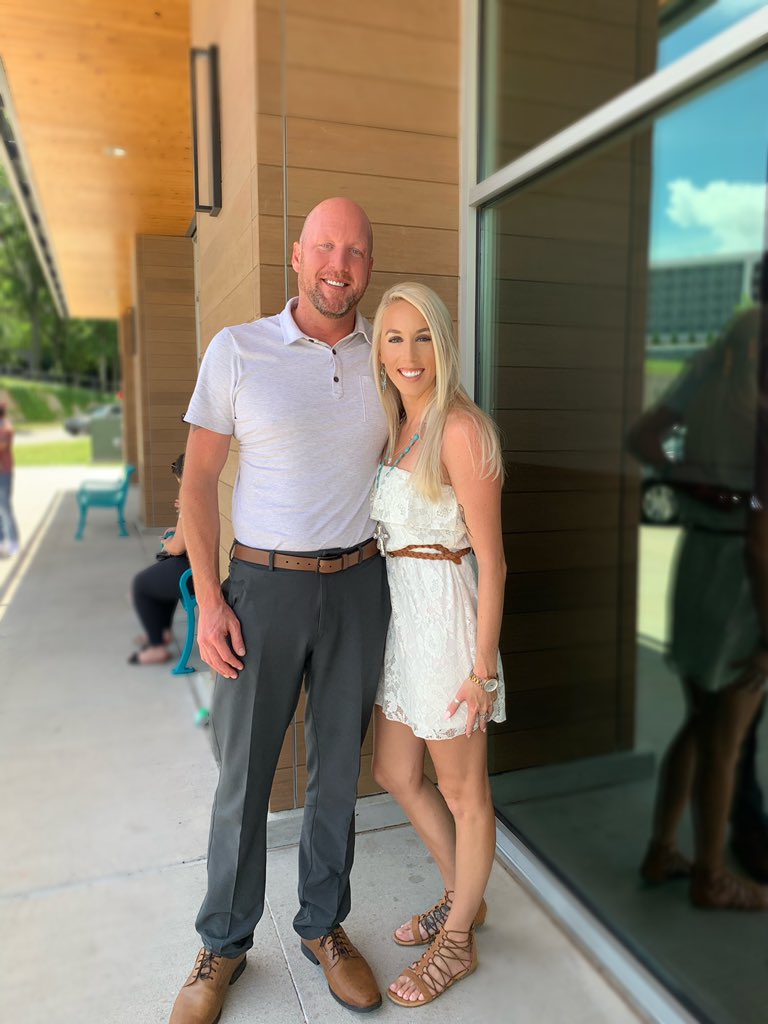 CoachE15's tweet photo. Allow me to introduce y'all to someone important...
#DNA #BirthDad 🧬❤️ https://t.co/n01uWWat3M