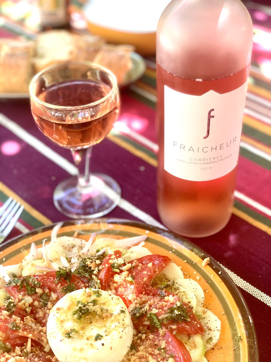 aoccorbieres's tweet photo. Rien de tel qu’un verre de rosé Fraîcheur des Terroirs du Vertige pour accompagner une salade méditerranéenne par ces fortes chaleurs...
——
#aoccorbieres #rosé #vin #ete2020 #metsetvins #crusdulanguedoc #anticanicule https://t.co/tHXbeuon6c