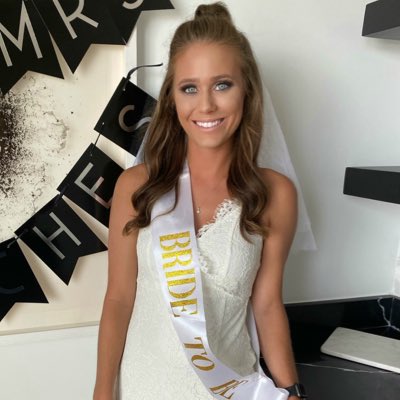 alyssakearney1's tweet photo. #NewProfilePic https://t.co/2XXyH1eScY