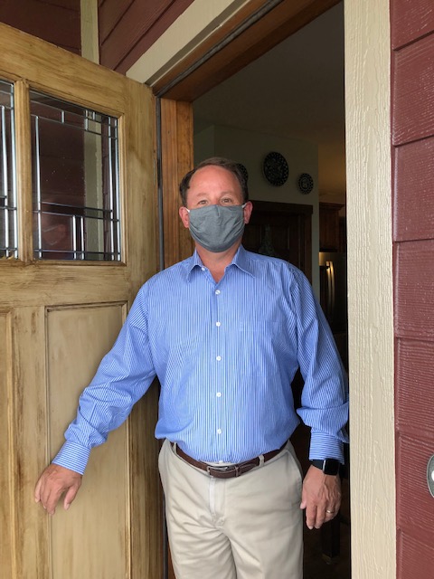 PresidentFeller's tweet photo. A few easy steps to begin each day keep our @WabashCollege community safe. Take temperature. Evaluate symptoms. Mask up. #WabashTogether we can accomplish something great
#ActResponsibly https://t.co/euU7xhkYcE