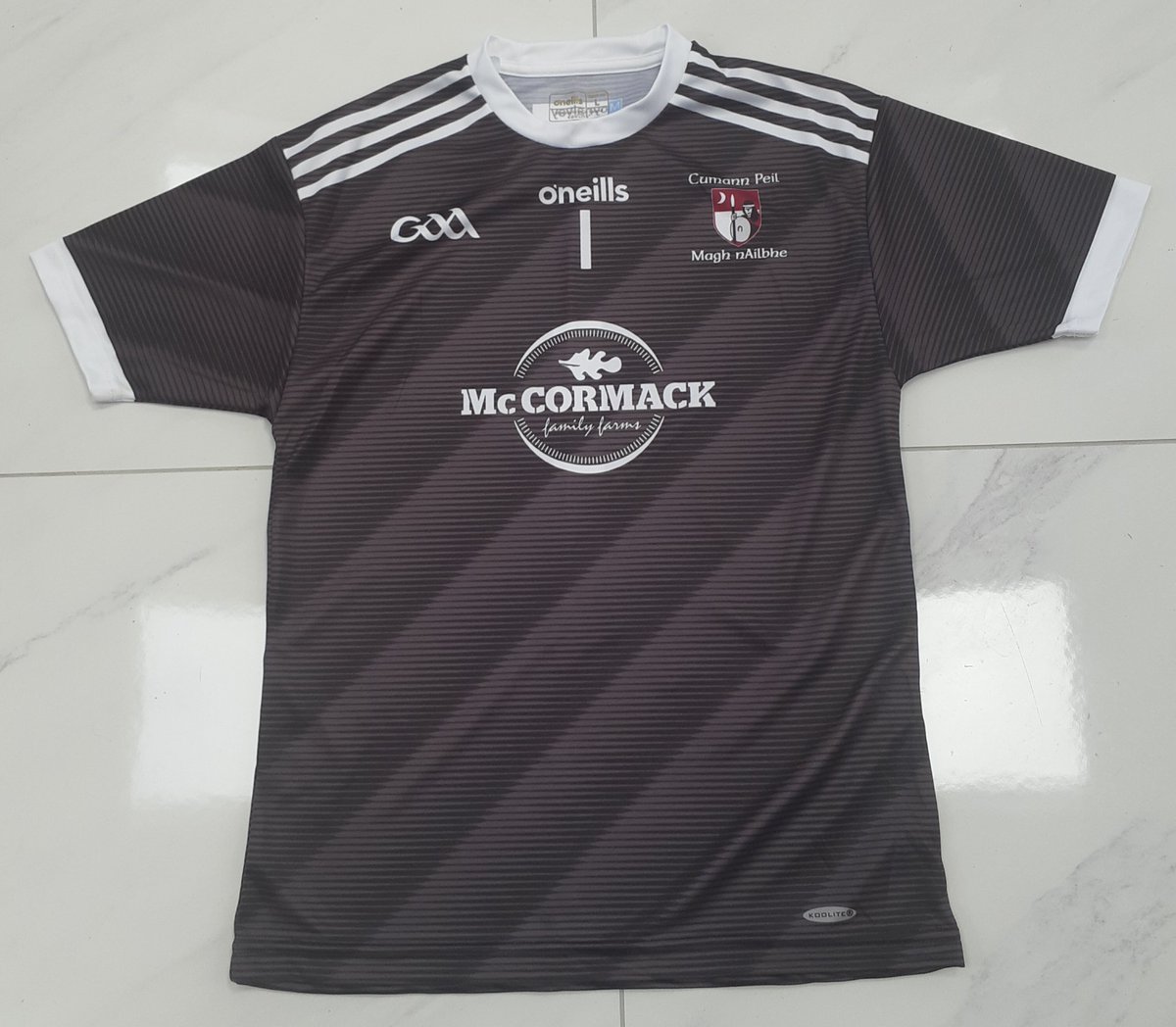 MoynalveyGFC's tweet photo. As we commenced our championship campaigns over the weekend a special word of thanks to @McCormackFarms and Moynalvey Building Services as our continued sponsors! 👏 https://t.co/zP7i7i1ima