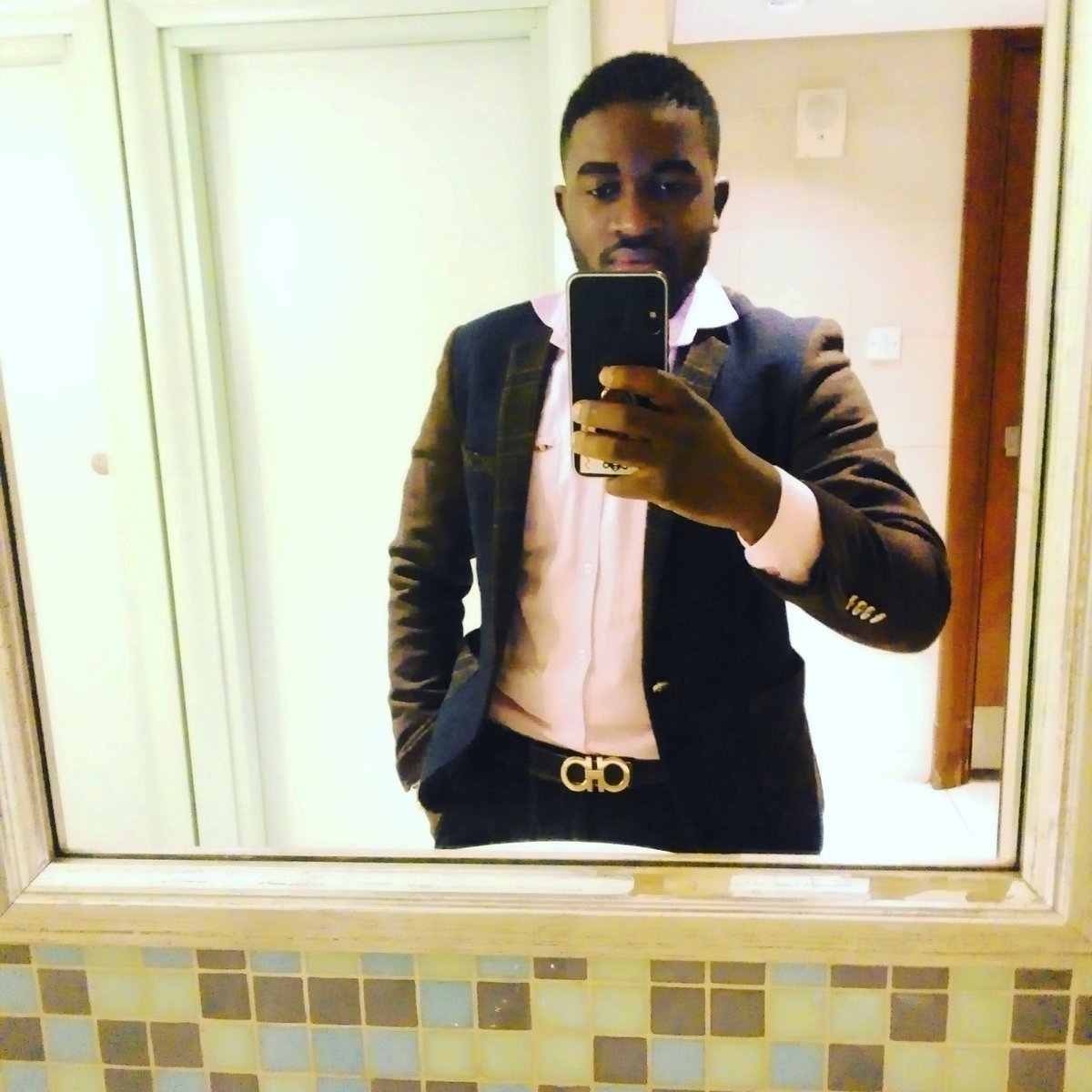 ronny_beats's tweet photo. #NewProfilePic https://t.co/GmvgooJIgE