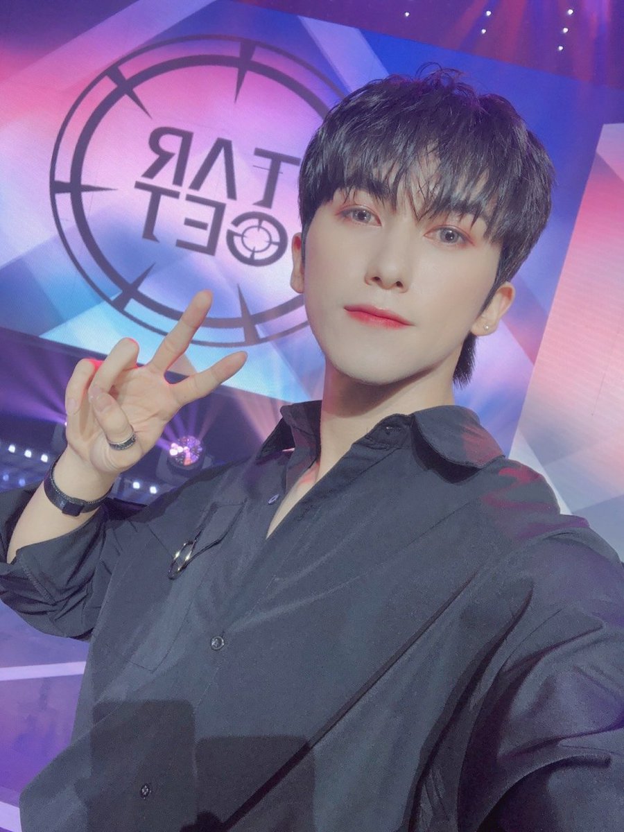 TARGET7_K's tweet image. #로이 워하~🙋‍♂️✨
이번 주의 시작은 다들 어떠셨나용 ㅎㅎ
요즘 비가 장난이 아닌데...
모두들 조심하셔야 합니다!!🥺
저는 얼마 전에 길에서 우산이 뒤집어져서 창피했어요..ㅋㅋㅋㅋ
이번 한 주 도 뽜이팅입니당~~💕

#타겟