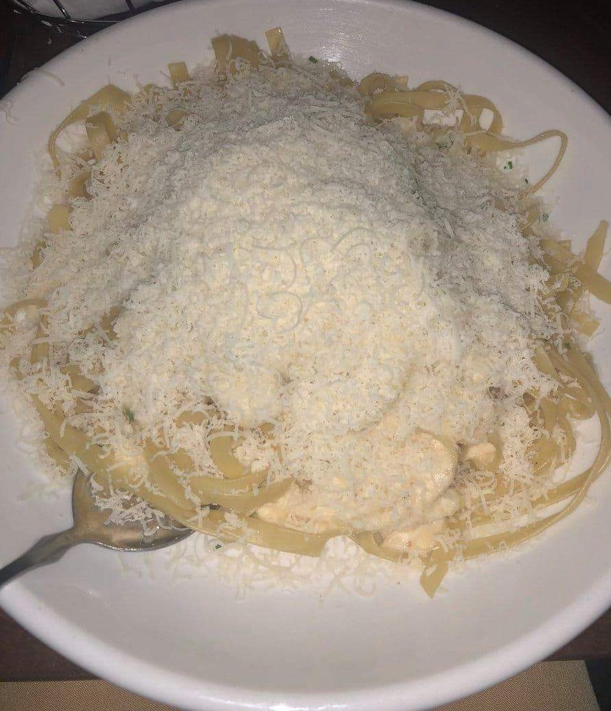 Nunca permitas que nadie te diga cuantos spaguettis tienes que echarle al queso rallado, vale?