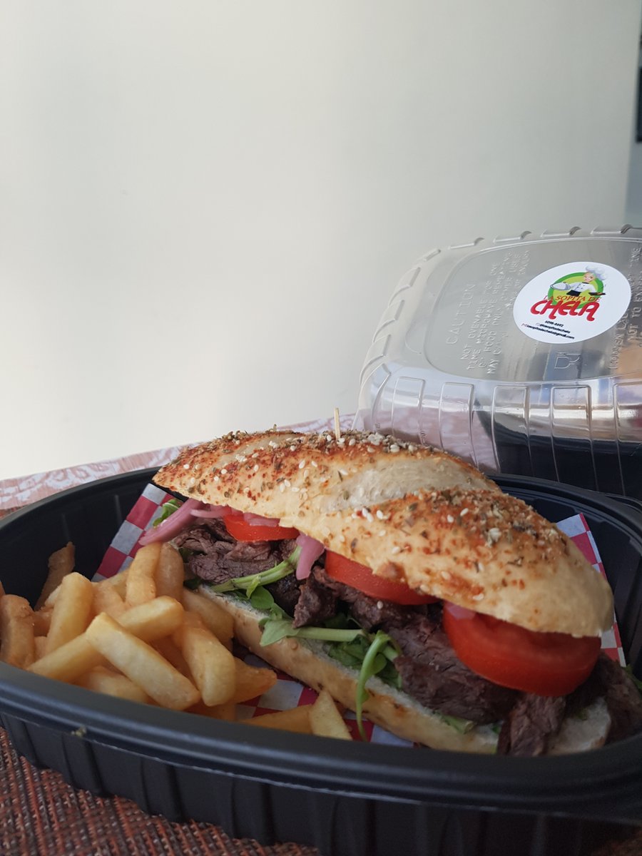 QRFoodie's tweet photo. En nuestro domingo de Delivery decidimos probar los deliciosos Sandwich Deli de Especias 100% Artesanal preparados con mucho cariño por La Sopita de Chela. Aquí les dejo esta foto del Sandwich de Entraña, uno de las dos variantes de la promo. Para empezar el sabor del pan y la https://t.co/qlRkZGYBrK