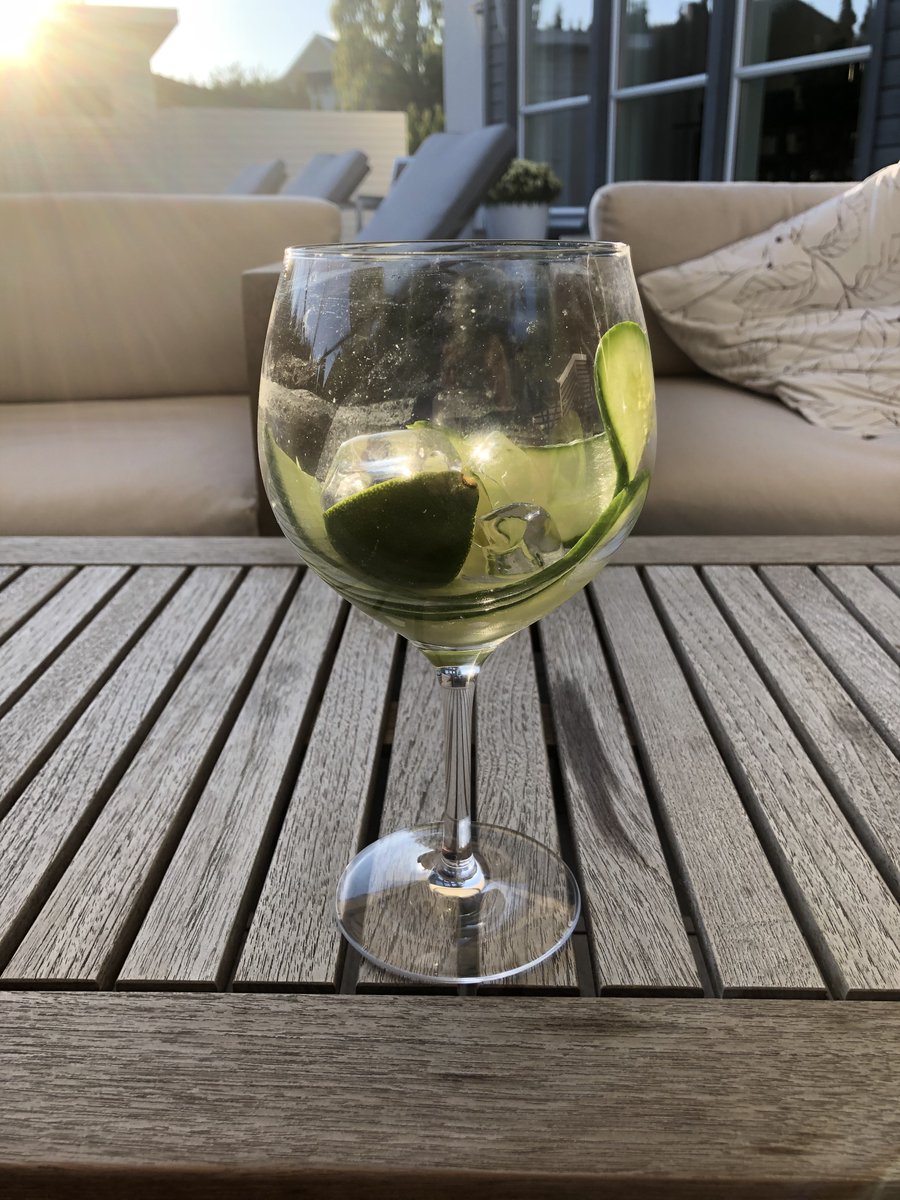 mikaelgrev's tweet image. Livet var mycket bättre alldeles nyss.
#tomt