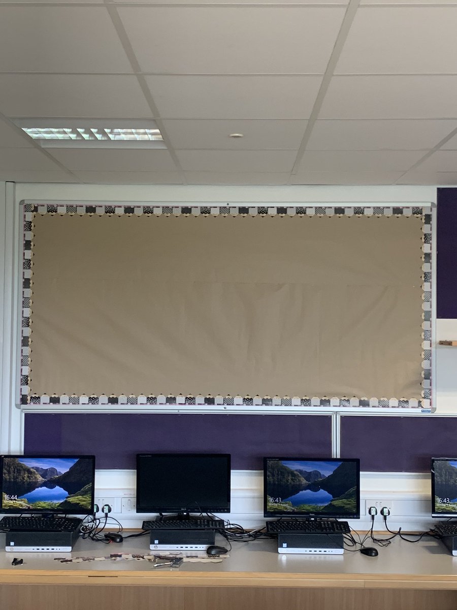 MissMacDonald24's tweet photo. Managed to get a couple of things done in my room today. Feels like everything is coming together and can’t believe we go back a week tomorrow 😱 https://t.co/HHATMqUVM3