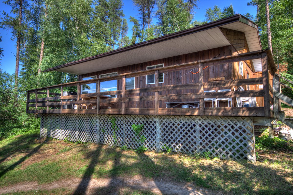 Time to show off our Mercutio cabin! Who has a trip booked here for 2021? 🙋‍♂️🎣