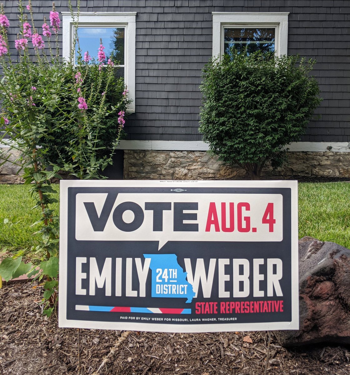 randimixdorf's tweet photo. Just voted in-person absentee at the Kansas City Election Board in Union Station for tomorrow's primary. No lines, no crowds, no problem.
We're officially sign people since we now have a yard. #Emily4Mo #MoLeg #votekcmo #kceb https://t.co/uB6T5L1g5X