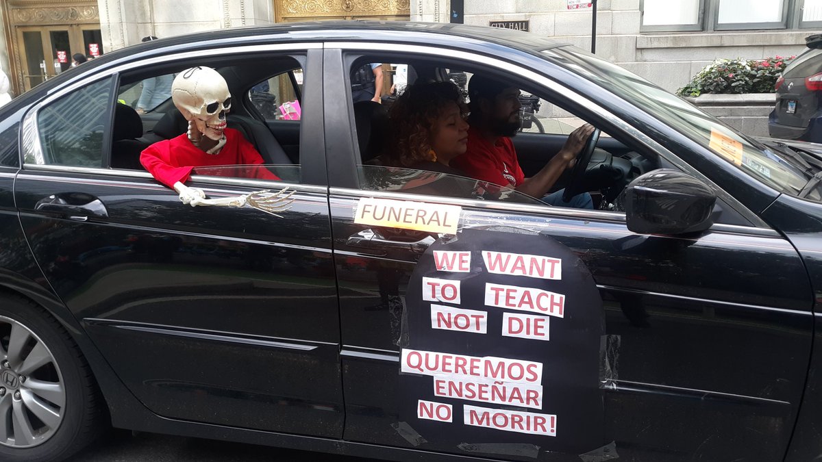CTULocal1's tweet photo. Don't be a backseat driver. @SolidarityErvin #MakeItMakeSense #CTUSafeReturn #EdEquityOrElse #DemandSafeSchools https://t.co/NVecgMsz5i