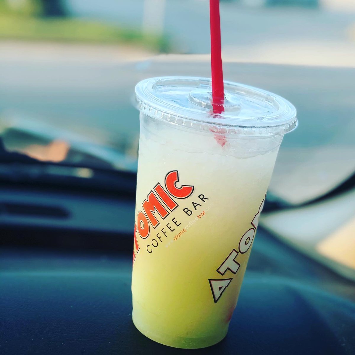 TeNeshaHawkin11's tweet photo. Perfect day for Atomic(Sunny Day) and Tacos ๐ฅค๐ฎ๐ฅ #SingerTeNeshaHawkins #praiseandworshipleader #femalevocalist #newmusic #turningpointamg #followmeonfanpage #followmeoninstagram #followmeontwitter #likemeonFacebook
#resuscitate #indieartist #theorchard #sony #godisgood https://t.co/g7976kVTRW