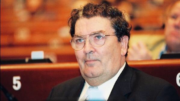 Europe has lost a great champion of peace. John Hume dedicated his life to promoting tolerance, civil rights and social justice. His loss is felt by all who share in this struggle, in Northern Ireland, Ireland and across the world. Rest in peace. Ar dheis Dé go raibh a anam.