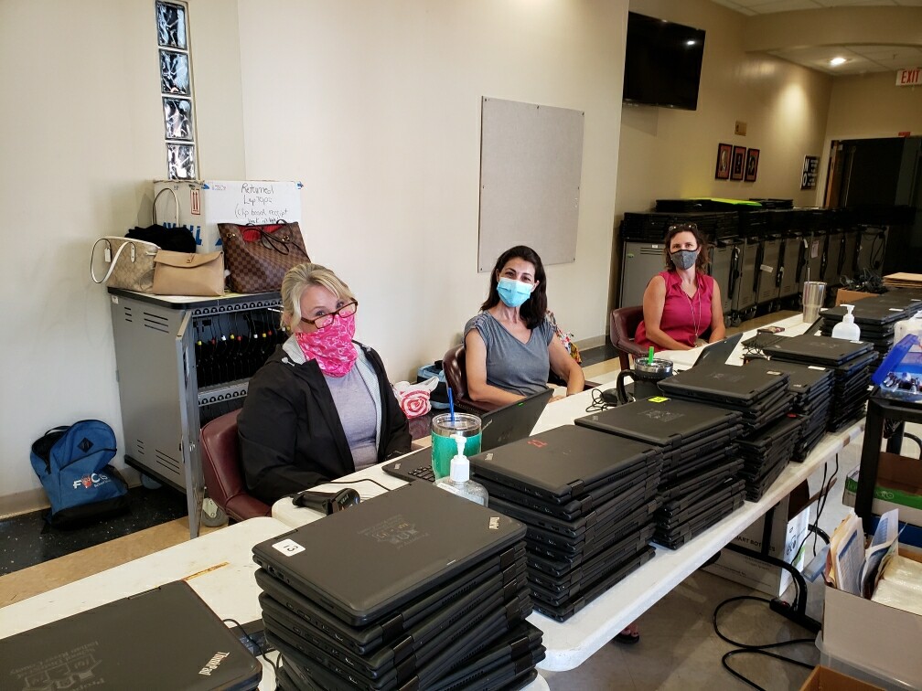 The tech team is at VBHS today from 9:00-1:00 and 4:00-7:00 to distribute laptops for option 2 and 3 students. #SDIRCStrongerTogether