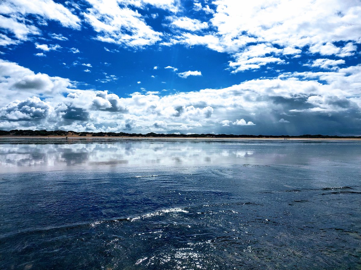 If you are tired of Devon, it is a safe bet you are tired of life. 

#devonlife #visitdevon #northcotemanorfarm #Eden #Summer2020