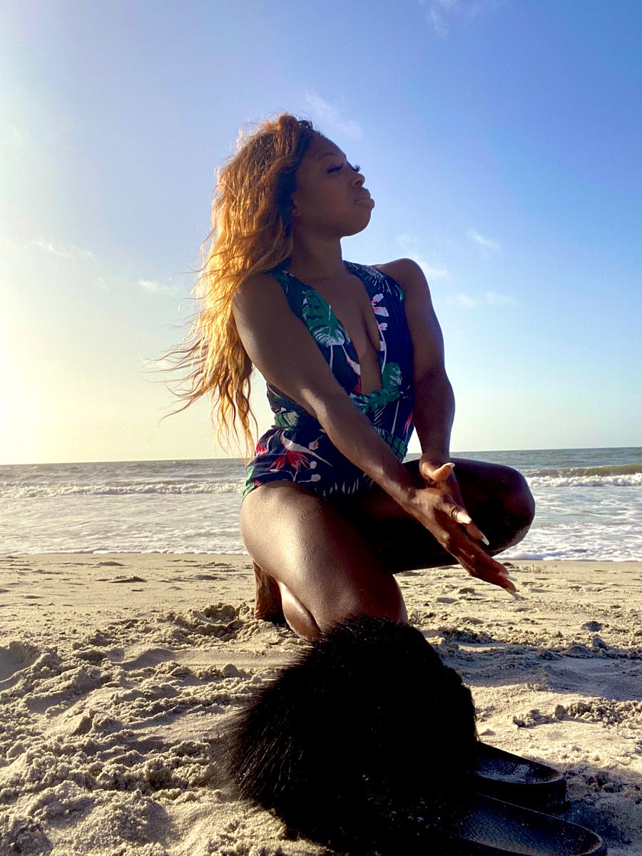 AyexisJay's tweet photo. The perfect Get A Way lets you just Get Away 😘😘🥰🥰🥰#BaecationWithoutABae #LivingSingle #2020Trips #JustTheLoves #LonelyNotAlone https://t.co/OW8MpsADXA