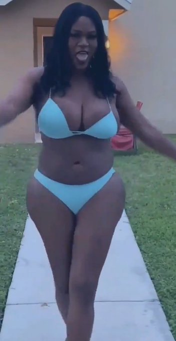 Full figured... https://t.co/o6TSstD5DF<a href="/tag/transisbeautiful"class="tags"><span>#transisbeautiful</span></a><a href="/tag/hotblacktgirl"class="tags"><span>#hotblacktgirl</span></a>