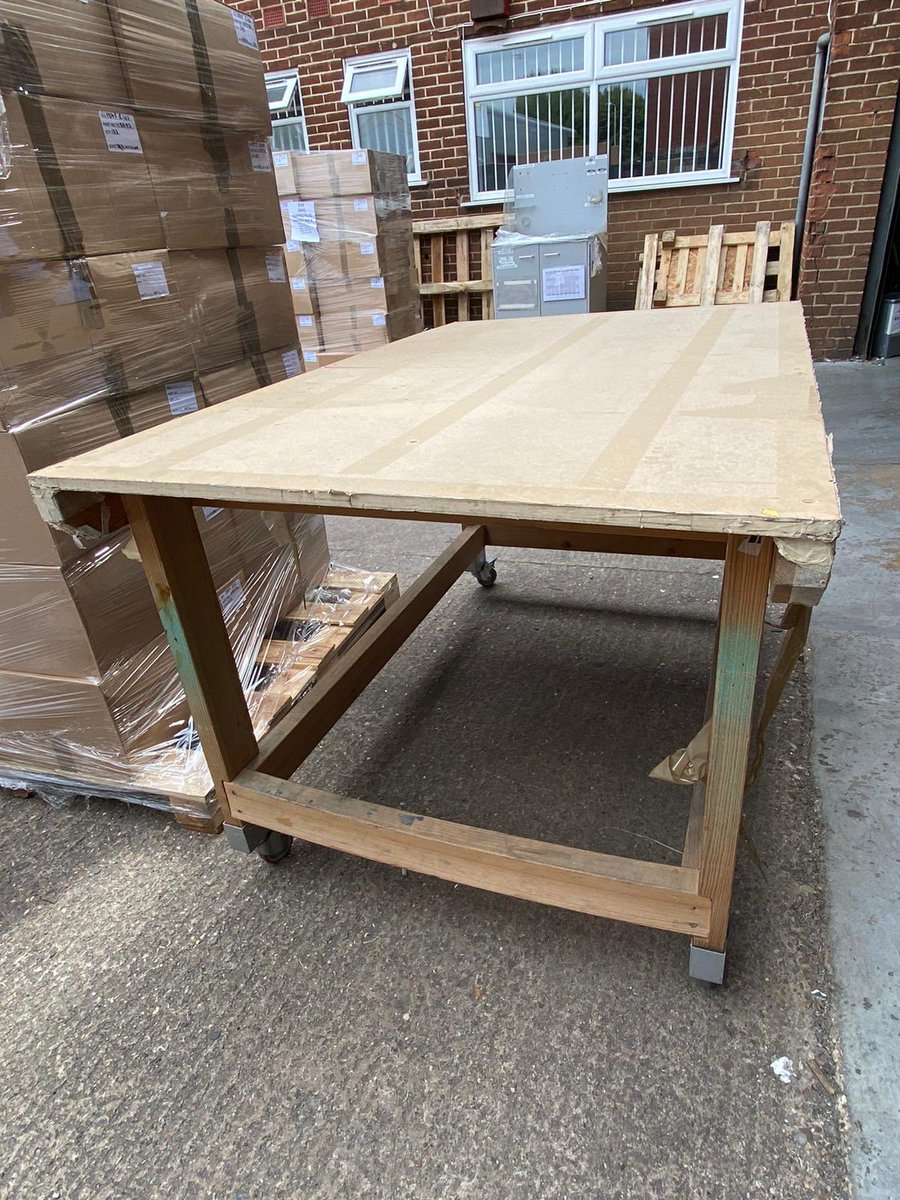DebWalker70's tweet photo. We’ve got some large tables on casters that need a new home from 16 Wanlip Street in #Liecester. Just pop down to @rddcreative to collect them if anyone can make use of them 😊 @StMatthewsBL. https://t.co/wIXu6JfmIX