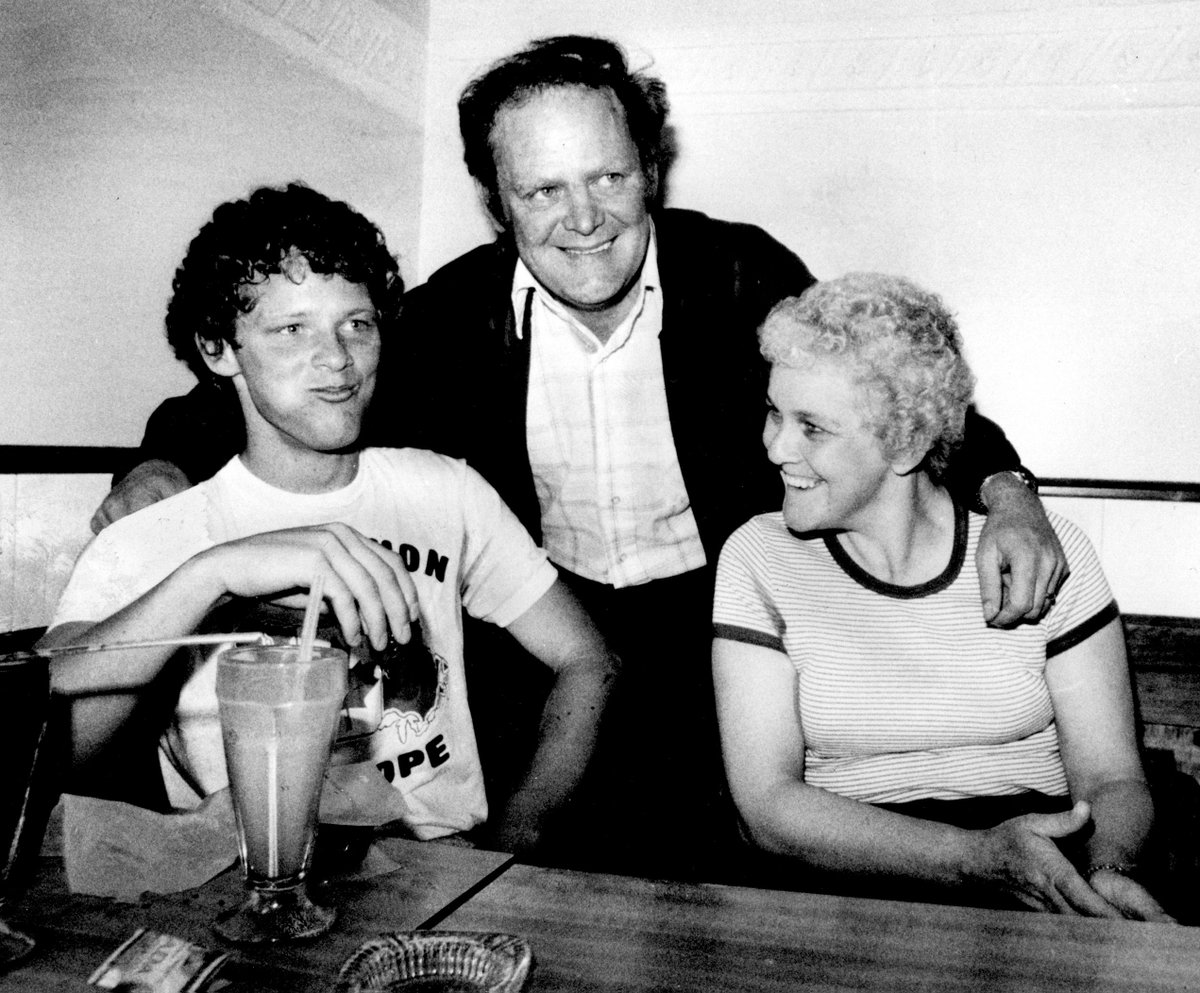 TerryFoxCanada's tweet photo. Happy Terry Fox Day, Manitoba!
In 2015, Manitoba declared this statutory holiday in honour of Terry. His dad Rolly said “Terry’s roots are in Manitoba where he lived the first 8 years of his life. We are very grateful that the province has recognized Terry and his living legacy.” https://t.co/csu2RXAsYL