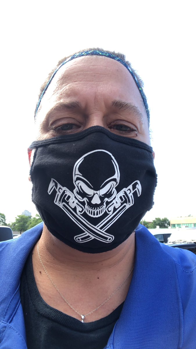 SamDemagall's tweet photo. @champenglish @jvscomm Love the mask!!! #tradesrule #girlpipefitter #girlpower https://t.co/m23hkiZ80n