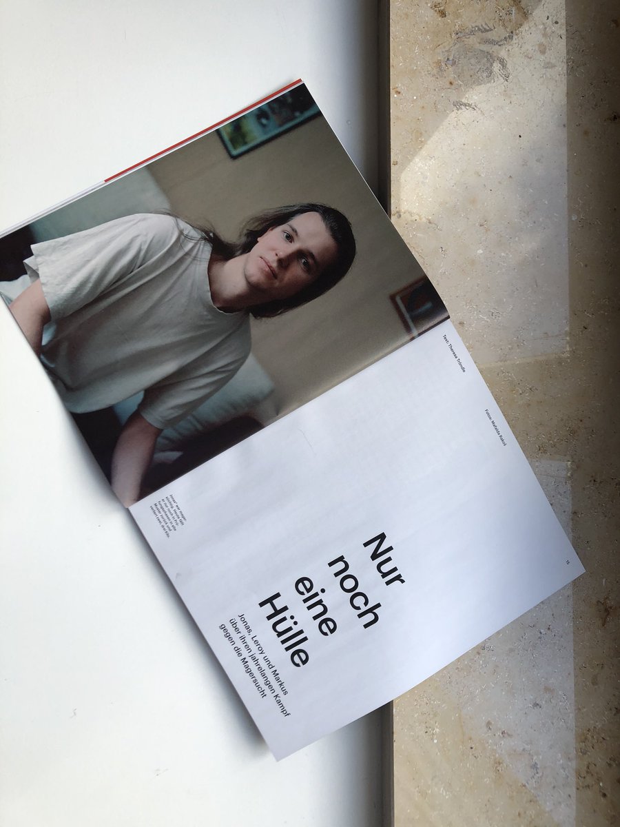 martinakix's tweet photo. Können TikTok-Stars Pop retten? @kmeyzepp Was heißt es heute, weiß zu sein? @CathSchmiegel Und: Männer, die gegen Magersucht kämpfen. @troendletheresa Unsere neue Ausgabe: Ab morgen am Kiosk! 💥💥💥@zeitcampus @DIEZEIT https://t.co/004Lt4wSTs