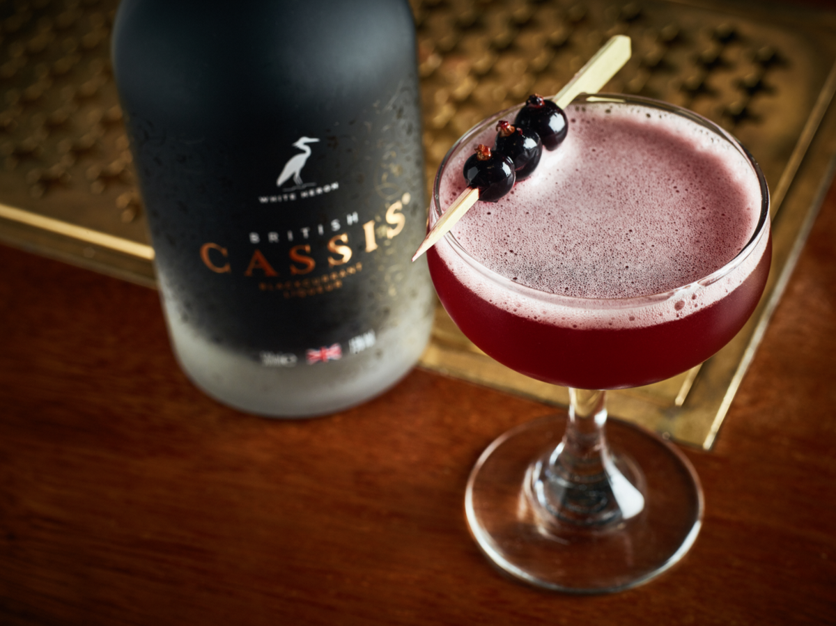 boemagazine's tweet photo. Starting the week off with a Cassis #cocktail? We won't say no to that. We chat with Jo Hilditch, founder of British Cassis @WhiteHeron1876, about her tips for would-be entrepreneurs. Over a delicious drink, naturally #femaleempowerment #WomeninBusiness 
https://t.co/pJ9kqObxe7 https://t.co/K5jligvsbt