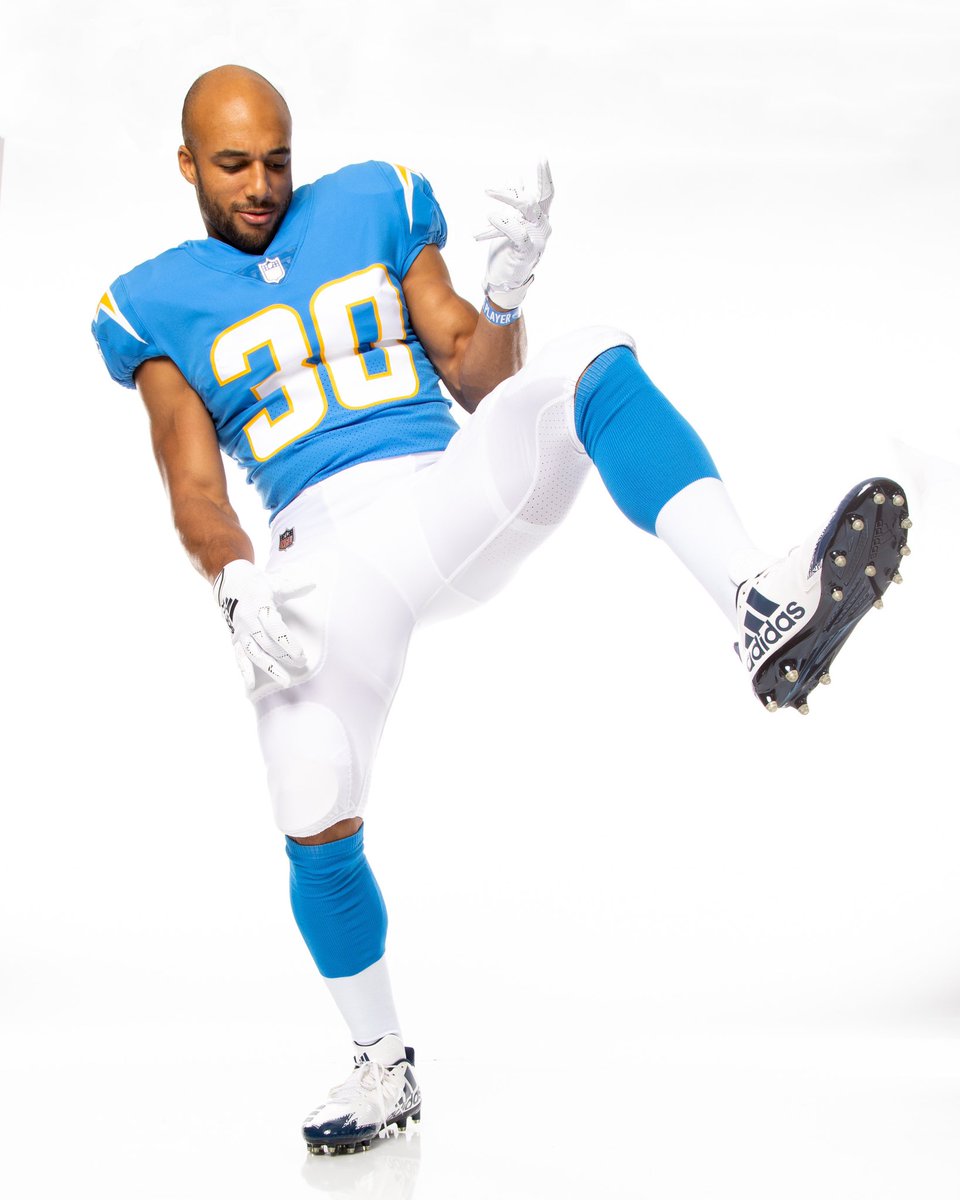 AustinEkeler's tweet photo. See you in the end zone 😝🤘🏽🎸 https://t.co/xJykEOkJvj