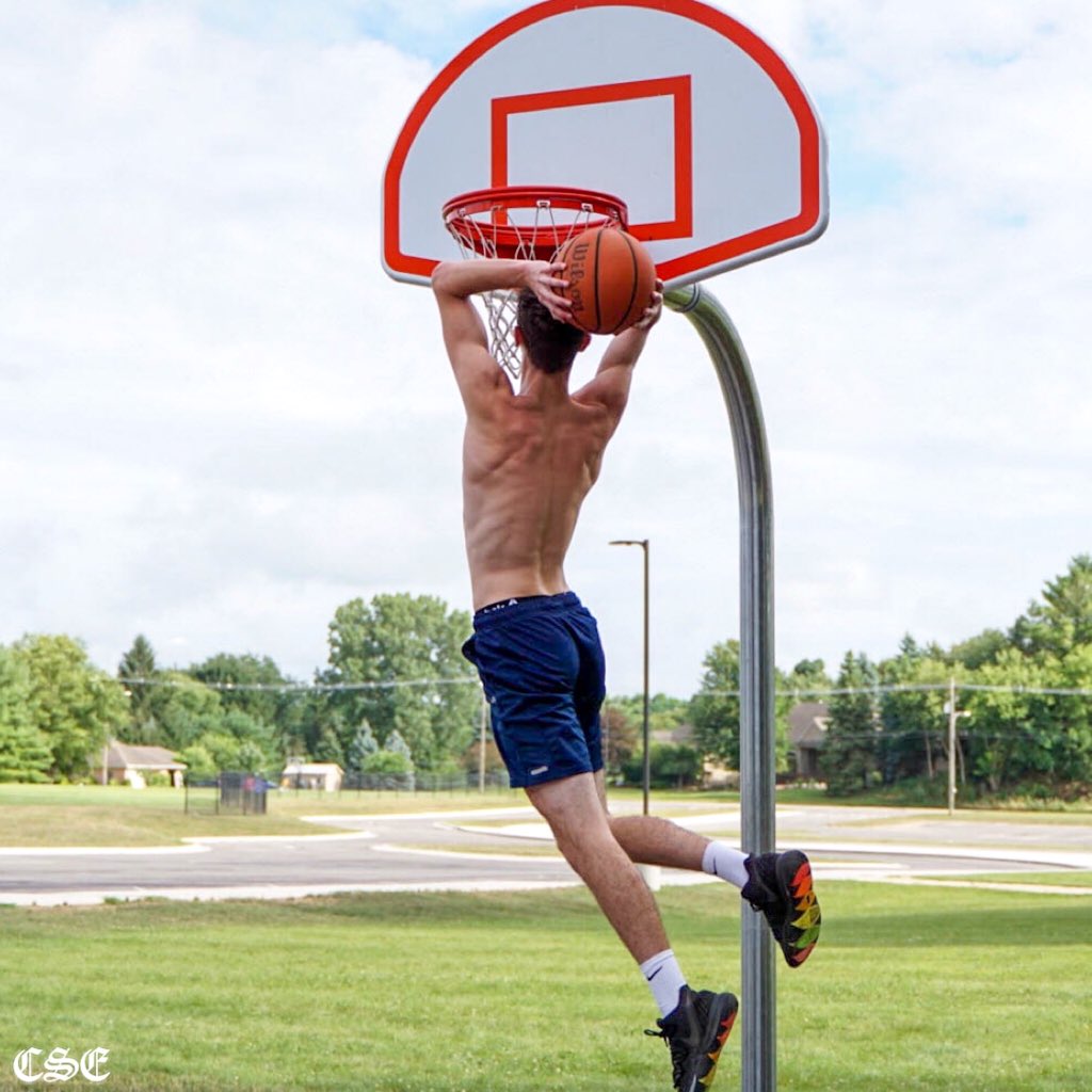 CourtSide Eye tweet media