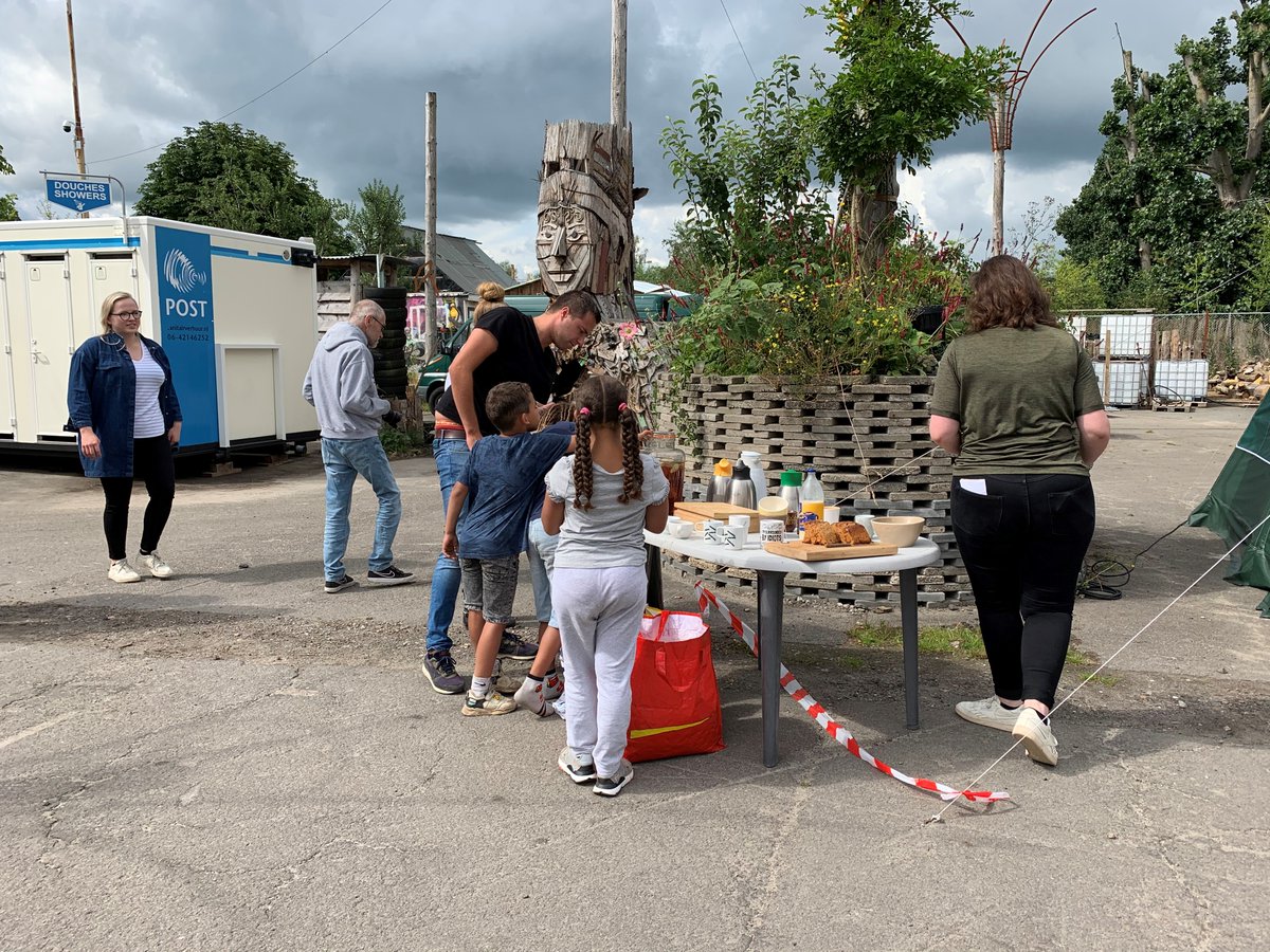 Komende drie dagen genieten 20 gezinnen van hun welverdiende vakantie op de minimacamping op het festivalterrein van Paradigm. Een fantastisch initiatief waar heel veel bedrijven en instanties hun steentje aan bijgedragen hebben. Lees meer: bit.ly/2Phrv8r