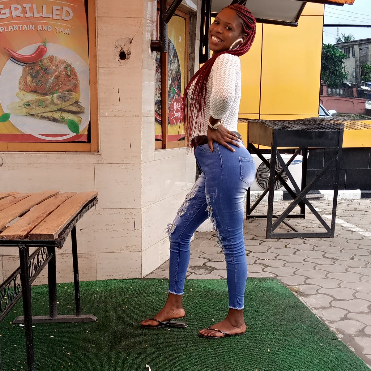 MeritBeautiful's tweet photo. If you can't find the sunshine,be the sunshine💥💥💥💥
#Proudly Brown❤💋❤ https://t.co/zndxnIUrBR