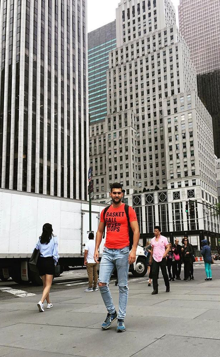 InterExchange's tweet photo. This #ExchangeDay, we're continuing our focus on participants' own reflections. Vuk was a Work & Travel USA participant, spending three summers on Long Island, New York! "It was a great feeling of collaboration," he says. #exchangeday2020 #exchangesimpact #exchangeday https://t.co/8AYOtzgjMw