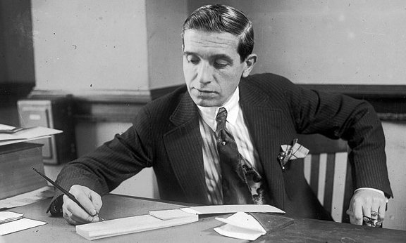 1/ Charles Ponzi needed a new scheme.Since arriving in America from Italy, his life had been a series of flops. By 1918, when he moved to Boston, he had served time in prison in both Canada and the US.But his confidence never faded. Soon, he had hatched his next plan.