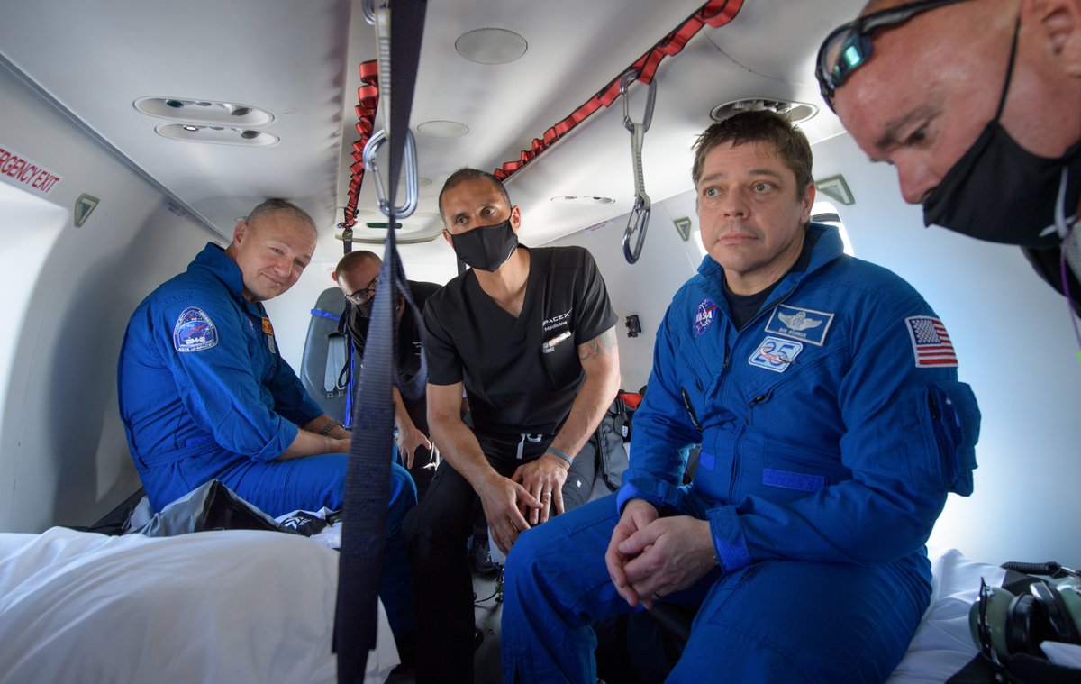 .<a href="/AstroBehnken/">Liam</a> and <a href="/Astro_Doug/">Col. Doug Hurley</a> are back on terra firma following their successful mission aboard the <a href="/SpaceX/">SpaceX</a> #CrewDragon and the station. Credit: <a href="/nasahqphoto/">NASA HQ PHOTO</a>/<a href="/ingallsimages/">Bill Ingalls</a>
