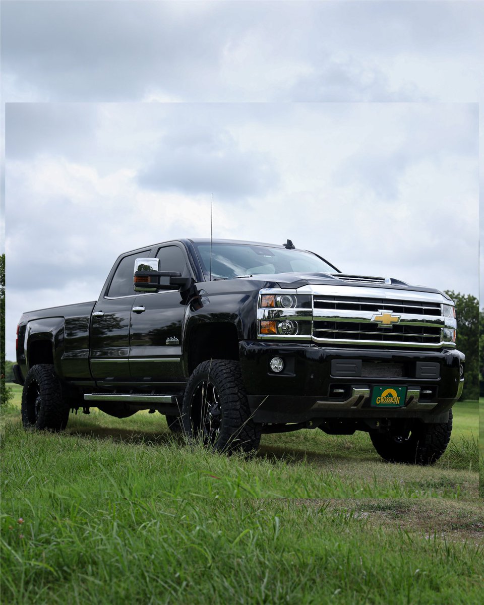 IntegrityCustom's tweet photo. 2019 Silverado 3500 built by #integritycustoms https://t.co/4OnRNnfoOV