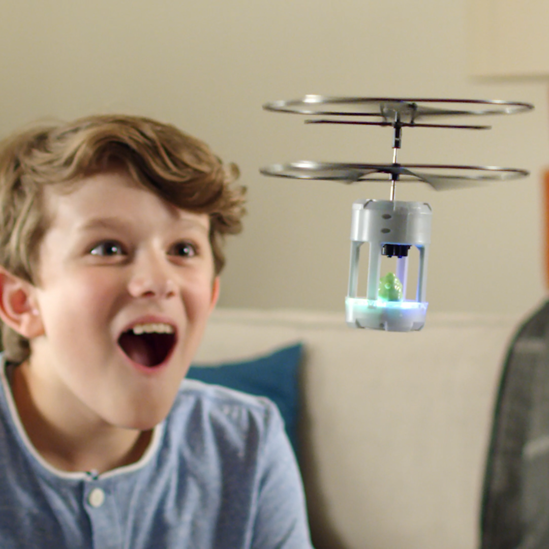 PlayMonsterUKG's tweet photo. We're so excited to 𝘭𝘢𝘶𝘯𝘤𝘩 our new game Drone Home - the first ever game to feature a real drone! Enjoy this fast-paced kids’ action game where there's a race to save your aliens and get them to safety 👽🛸
https://t.co/EWCEObdIx5
#DroneHome #Drone #InterplayGames https://t.co/lDjJnB0yis
