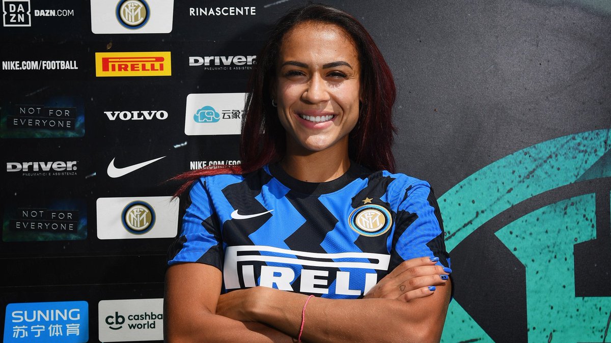 RiccardoDanna1's tweet photo. UFFICIALE
#Kathellen è un nuova giocatrice dell'#Inter.
Sousa arriva dal Bordeaux ed è il difensore titolare della Nazionale brasiliana. 💪🏻⚫🔵
#InterWomen https://t.co/AFUGysZIru