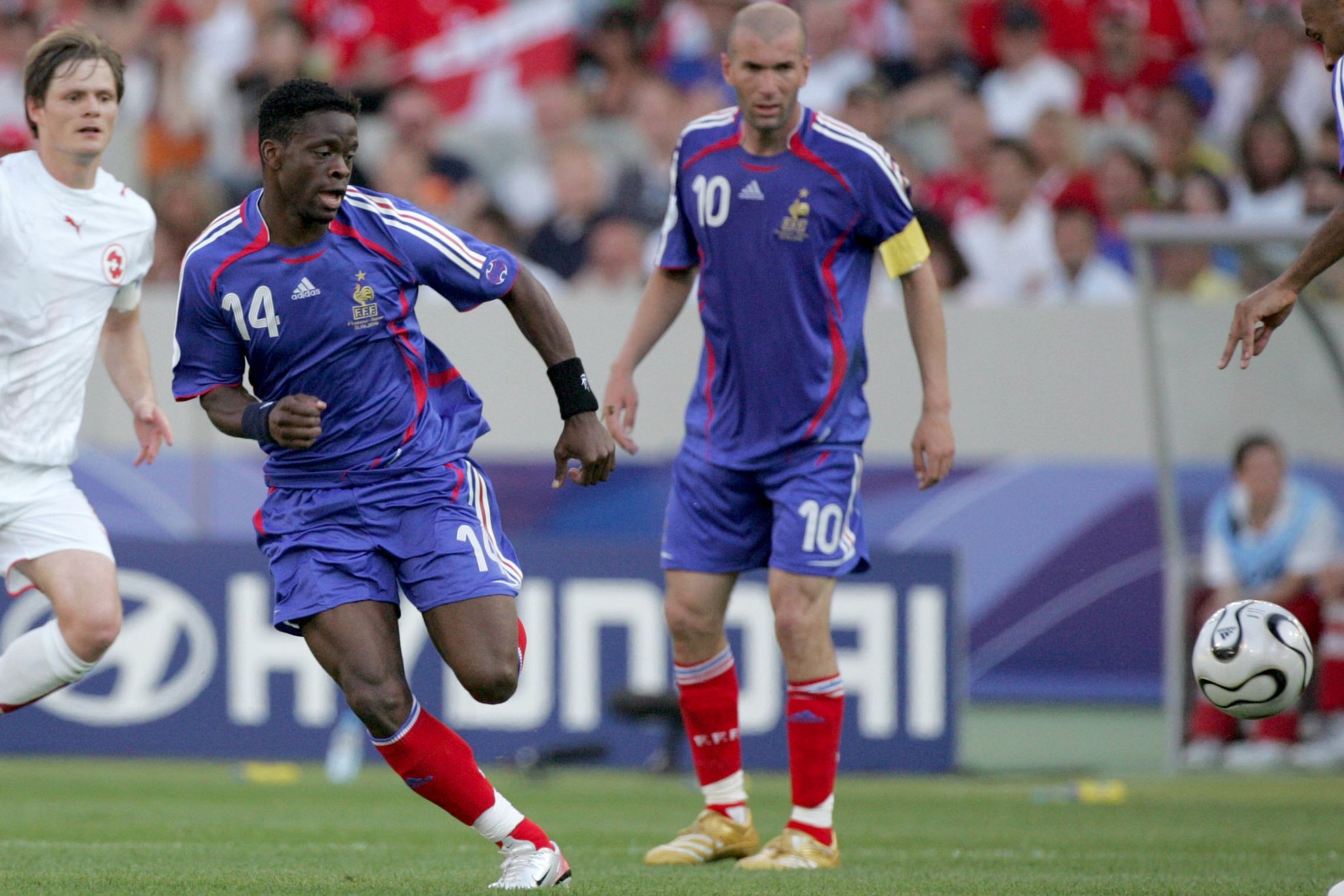   Happy birthday, Louis Saha  | | 