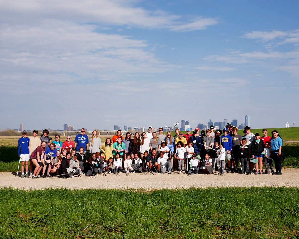 trinityparkc's tweet photo. Our #TrinityParkVolunteer network is 1,400 strong! Join us to care for #OurRiver and give back through hands-on cleanup projects and events.

✉️ Subscribe: https://t.co/tauLSDzsAQ
👋 Join our Facebook group: https://t.co/IXcM27ODsW
🌿 Volunteer: https://t.co/ODhbicMXsz https://t.co/KVDRDDDQeV