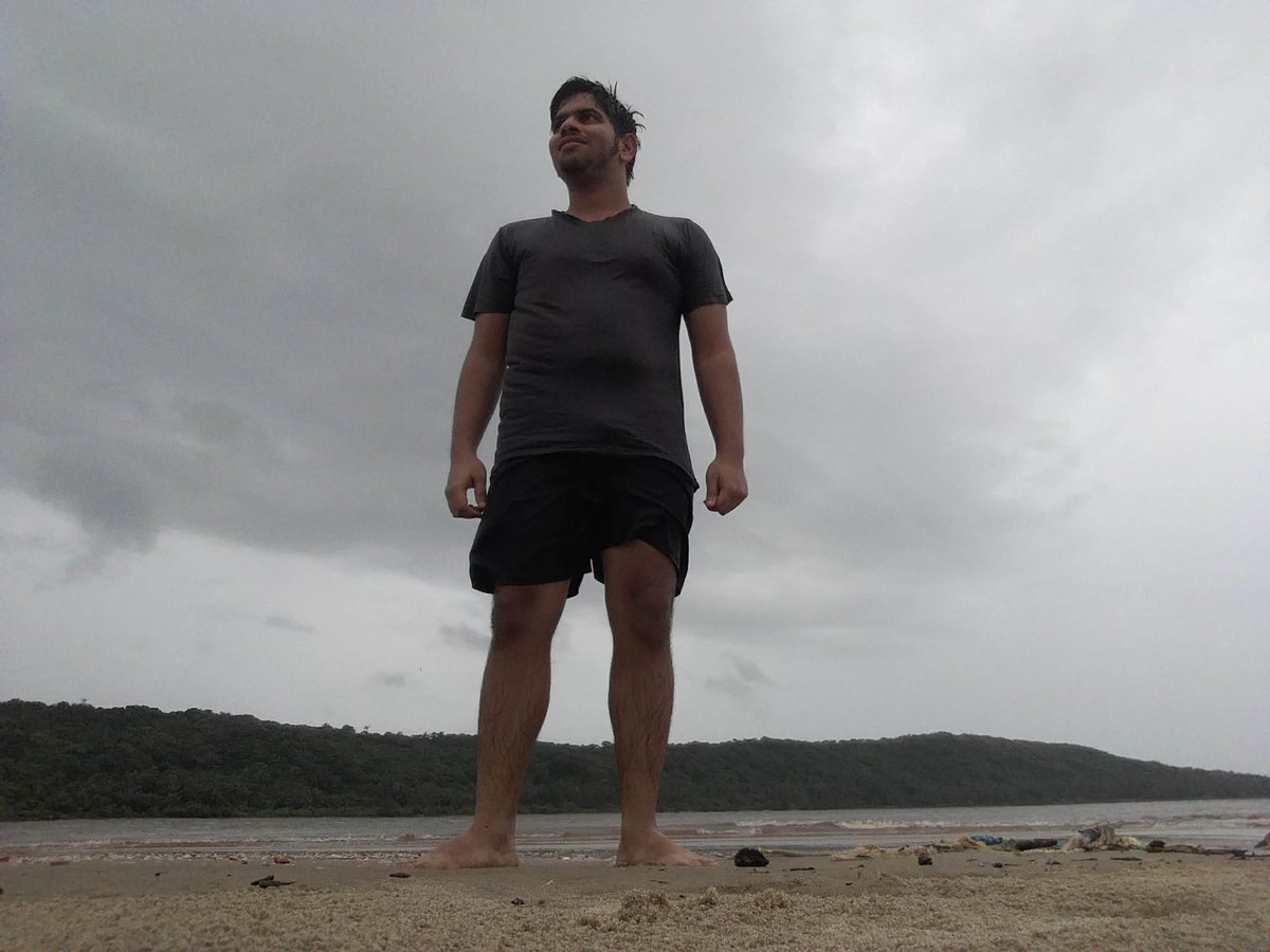 Explorer_Yash's tweet photo. Perks of visiting in off-season. Alone on the Devbag beach, Malvan in Sep 2019. The place where Karli river meets the Arabian sea!
#Devbag #Sindhudurg #MaharashtraTourism @incredibleindia https://t.co/m8fHIfYymx