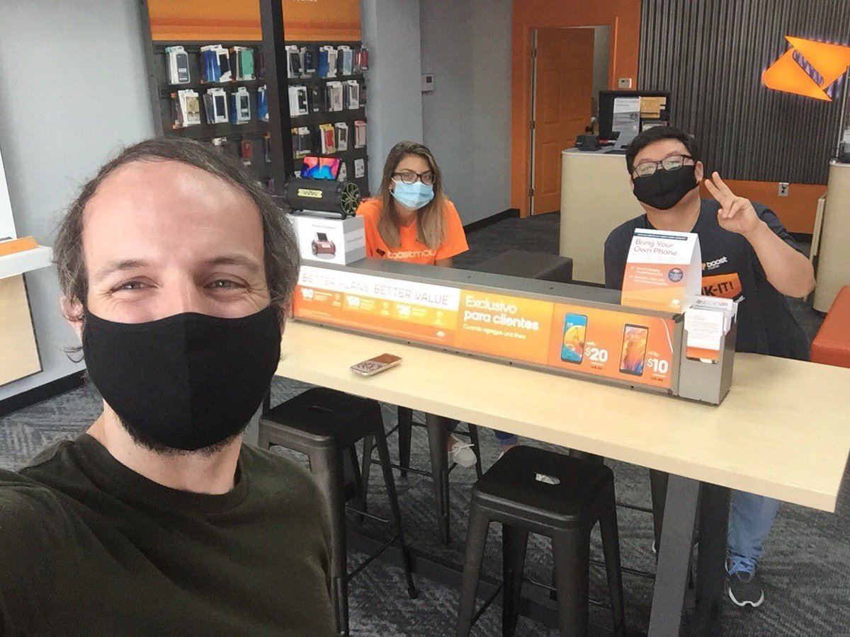 BoostShield's tweet photo. #WirelessExpress #ATL #BoostShield @rayce_the @MichaelHarnVIP @BrightstarDP https://t.co/k9IasbsbCs