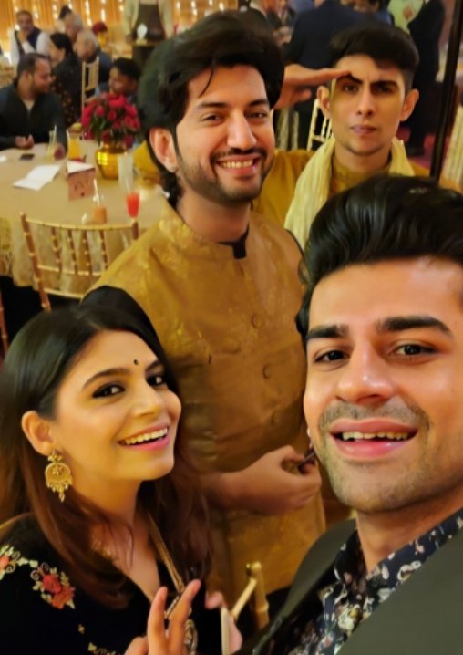 SQUAD 😻🔥❤
.
#KunalJaisingh #BharatiKunalJaisingh #BharNal #ArNa