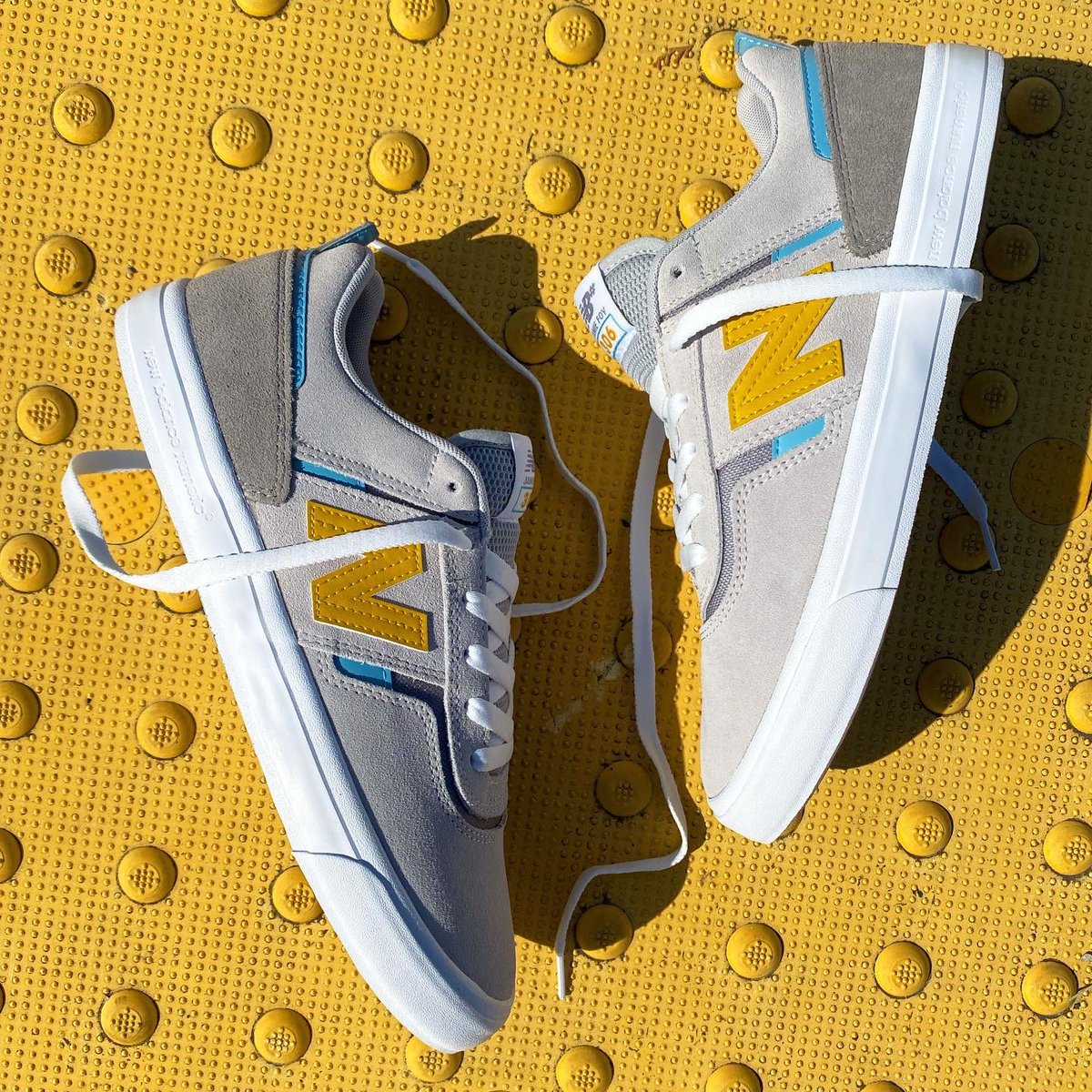 PureBoardShop's tweet photo. New flavor of the @nbnumeric 306 Jamie Foy Shoe is at the shop and on https://t.co/c89vrjMFMf 🤩
Shops more styles from @nbnumeric in the store 12-5pm Monday - Friday or 24/7 on https://t.co/c89vrjMFMf
#nbnumeric #newbalancenumeric #nm306 #skateshoes #footwear #skateboarding https://t.co/3e4sZc76Ro