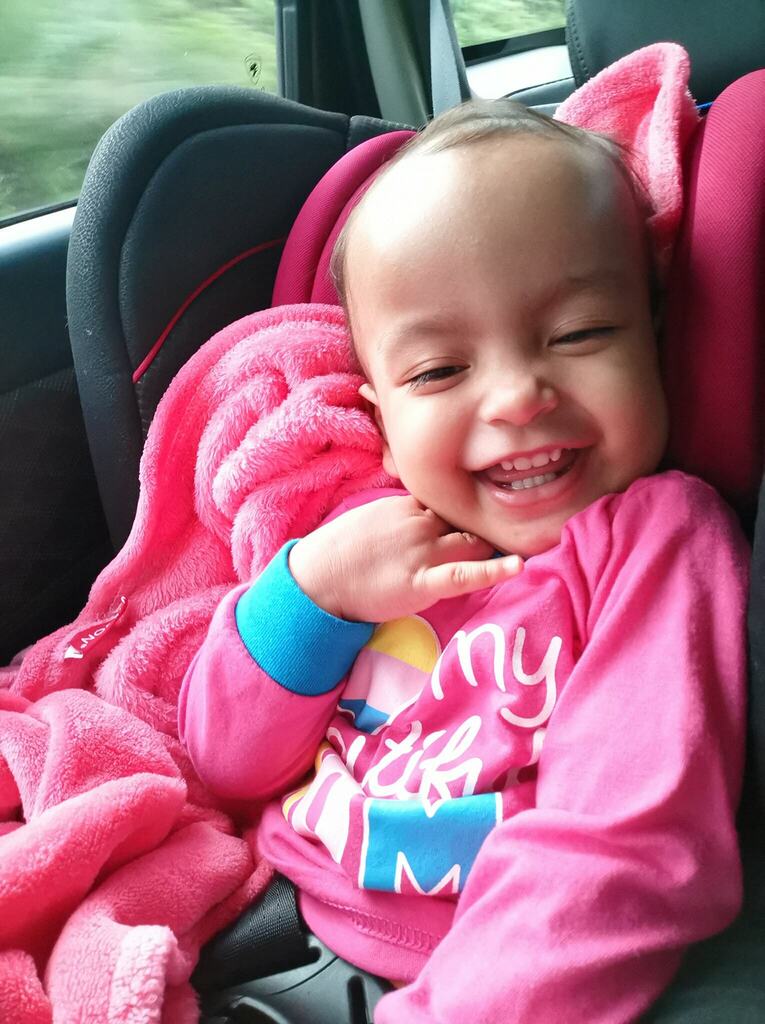 irrayyan's tweet photo. Ni time dia happy. Ceria je. Cuba time dia melalak...hahahahha jerit kuat sampai stress daddy nak drive😂 suara power betul..

Ni semua tidur, senyap sunyi.. 14jam dah dalam kereta https://t.co/FeDAVgo6Mz