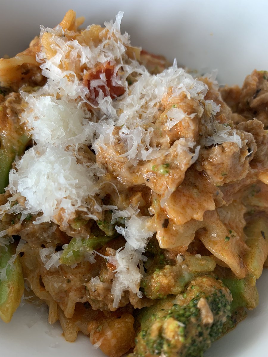 Sausage & Broccoli Pasta for LunchsHE COOKED