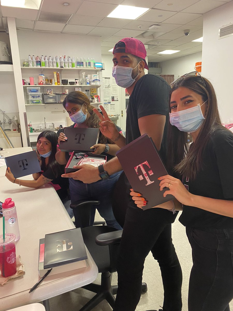 GSV1102's tweet photo. The team loves their new TMO swag! #day2 we are excited to put all of our new knowledge into these books! #downtown #KnowledgeIsPower #thenewtmobile #NERocks https://t.co/YQru62zT3o